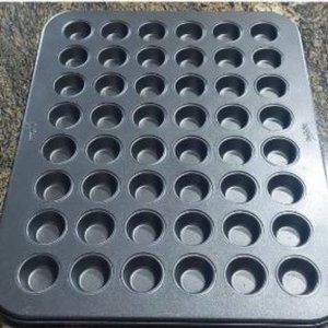 Mini cupcake pan - NWOT